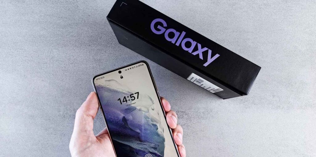 Samsung Galaxy Round arrives; takes the war for innovation and smartphones market dominance to a new level