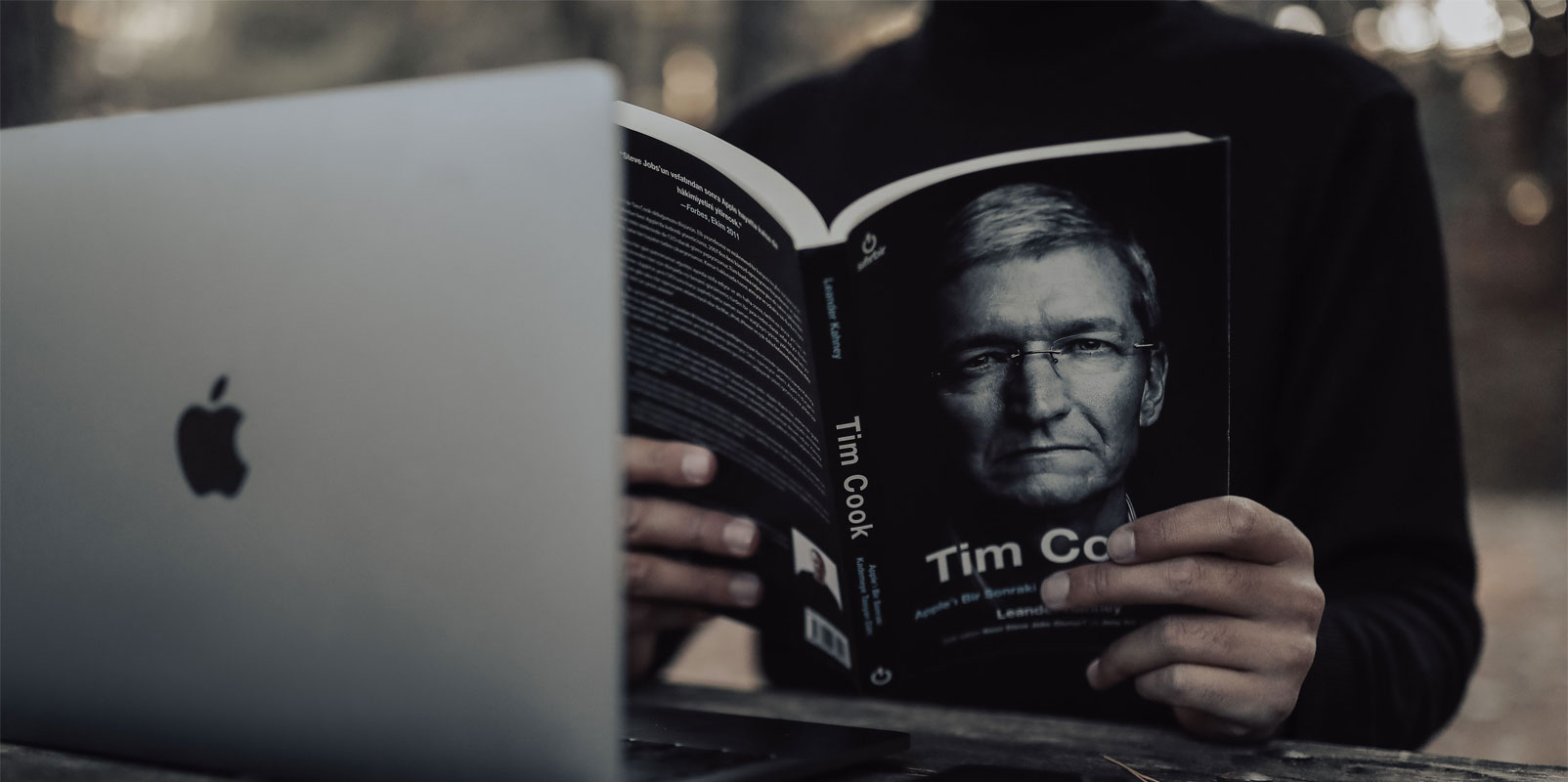 From ‘Siddhivinayak’ to ‘Mannat’: Tim Cook Hit the Right Note in India!