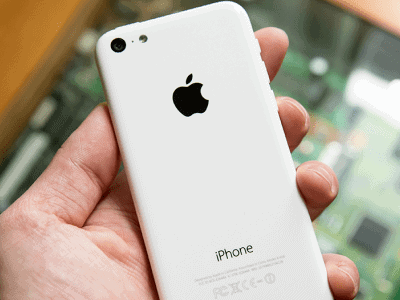 Read more about the article iPhone 5s and 5c: Apple competing on price, not innovation