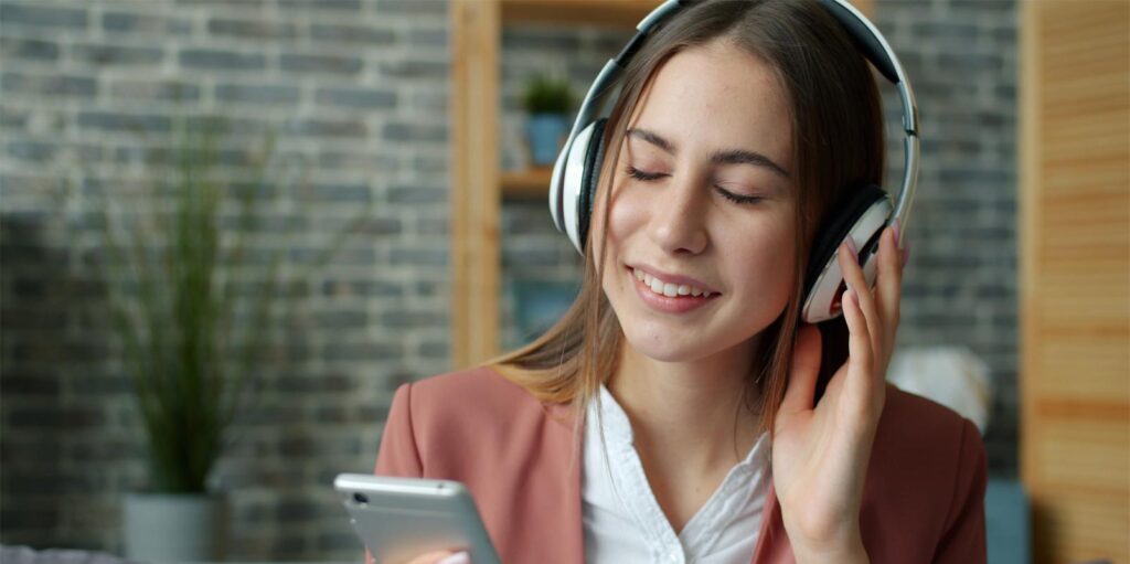 Music Streaming On the Rise, Gaana most-favored: CMR