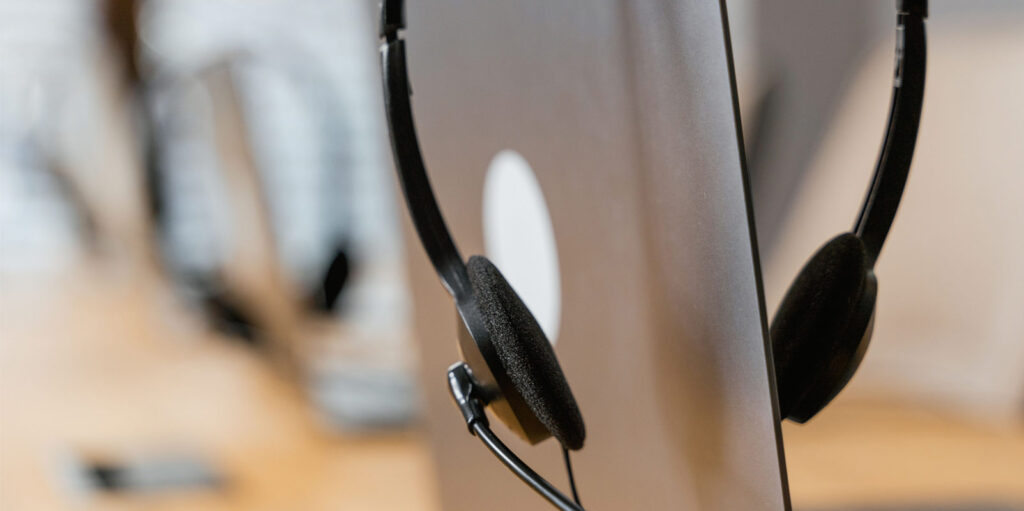 Leveraging Predictive Analytics and M2M to offer Proactive Tech Support to customers