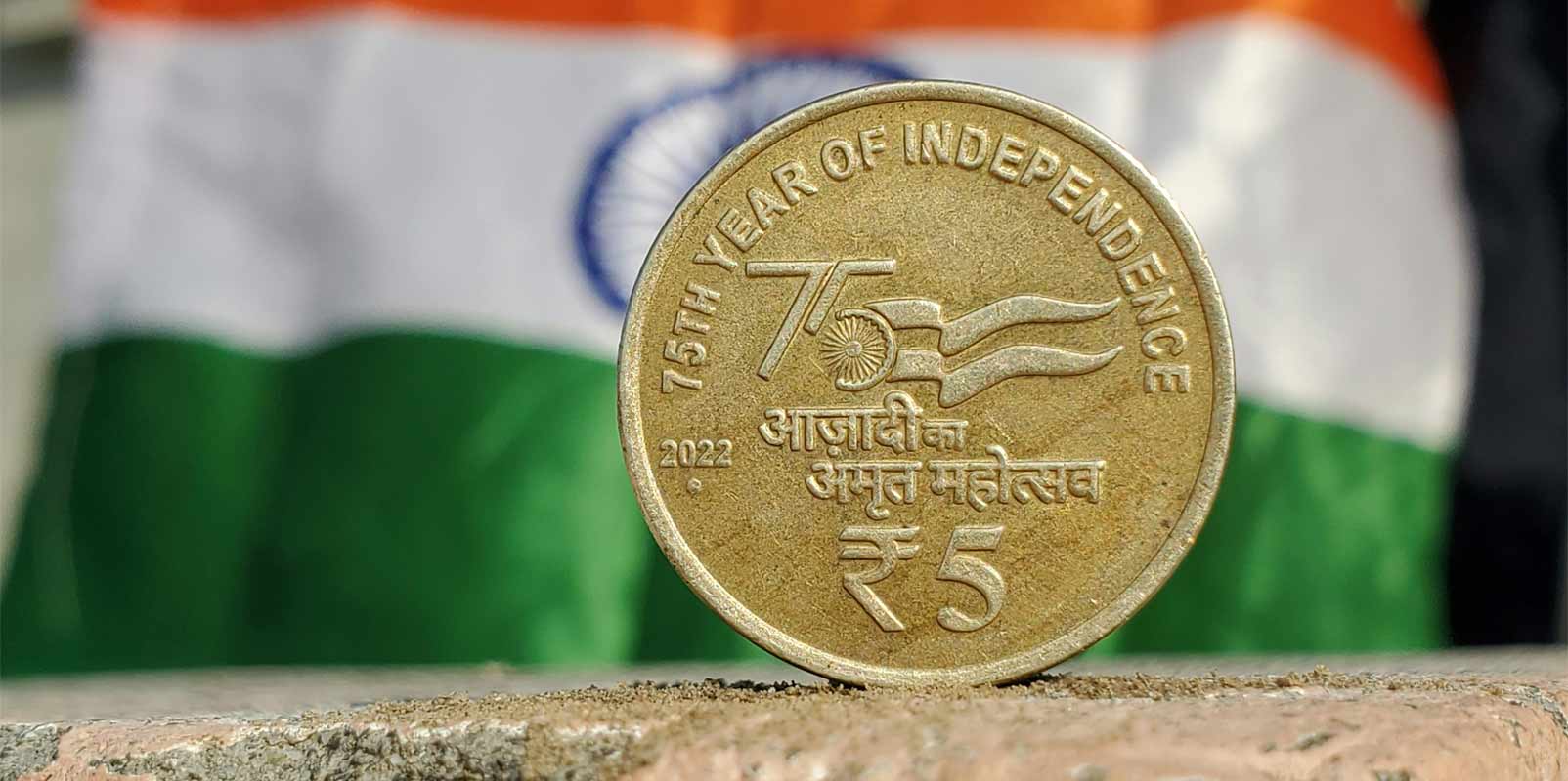 Demonetization May Put Feature Phone Purchases on the Back Burner