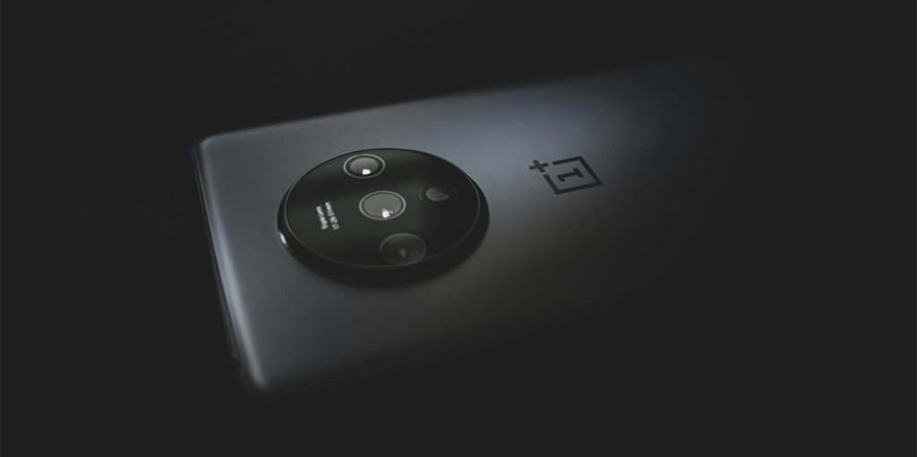 How Premium-only Tag Helped OnePlus to Stay Ahead in the Race