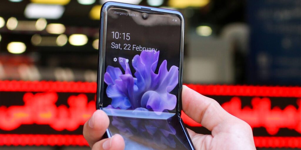 In Q2 2022, 5G Shipments grew 163% YoY with Samsung in the lead: CMR