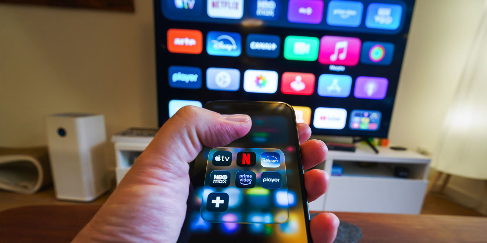 How Video Streaming Platforms Are Redefining Their Models to Suit The Indian Market?