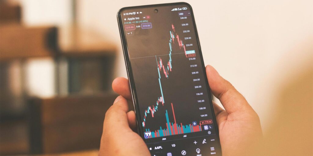 India 5G Smartphone Market grows 30% YoY in H1 2023: CMR