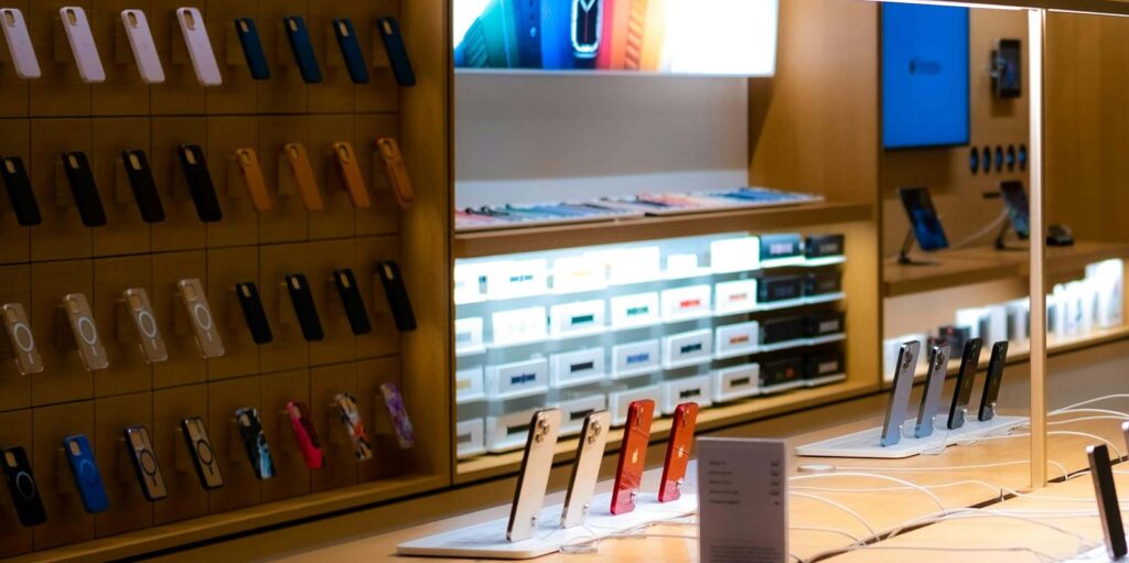India Smartphone Market Records 10% YoY Growth in Q1 2024, 5G Smartphones Captures 70% Share: CMR