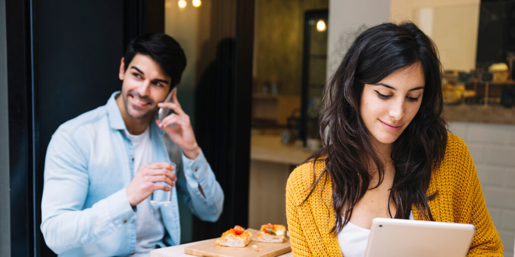 Festive Cheer and 5G Momentum Drive 7% Growth in India Smartphone Market in Q3 2025, says CMR